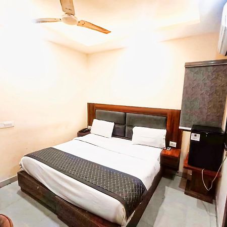 Hotel Shiva International Near By Igi Airport New Delhi Eksteriør bilde